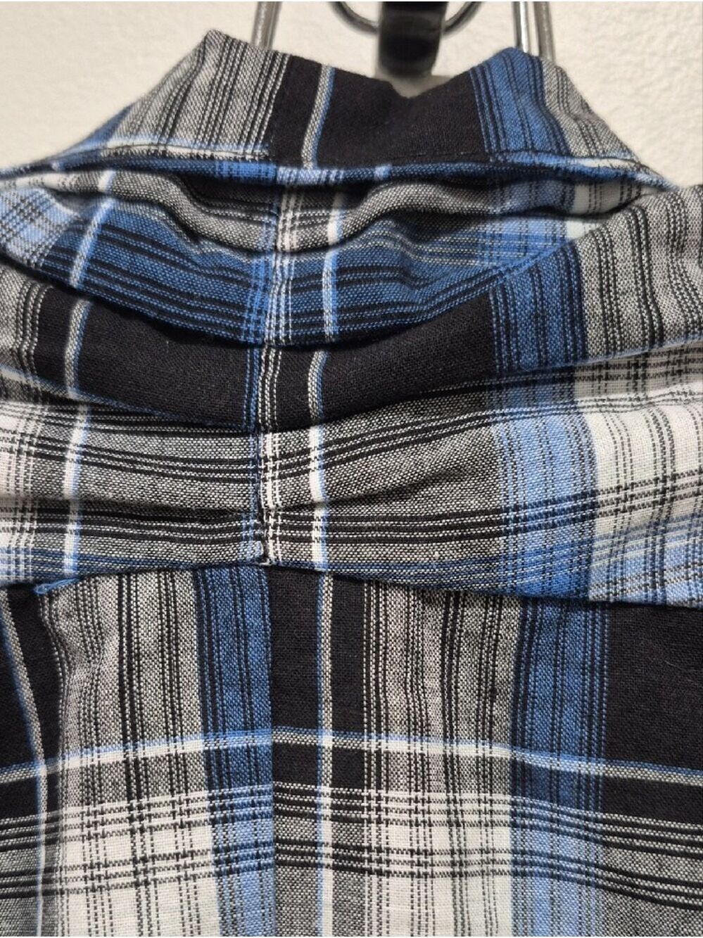 Le Château Blue, White & Gray Plaid Sweetheart Neck Top – NWT - Picture 7 of 13